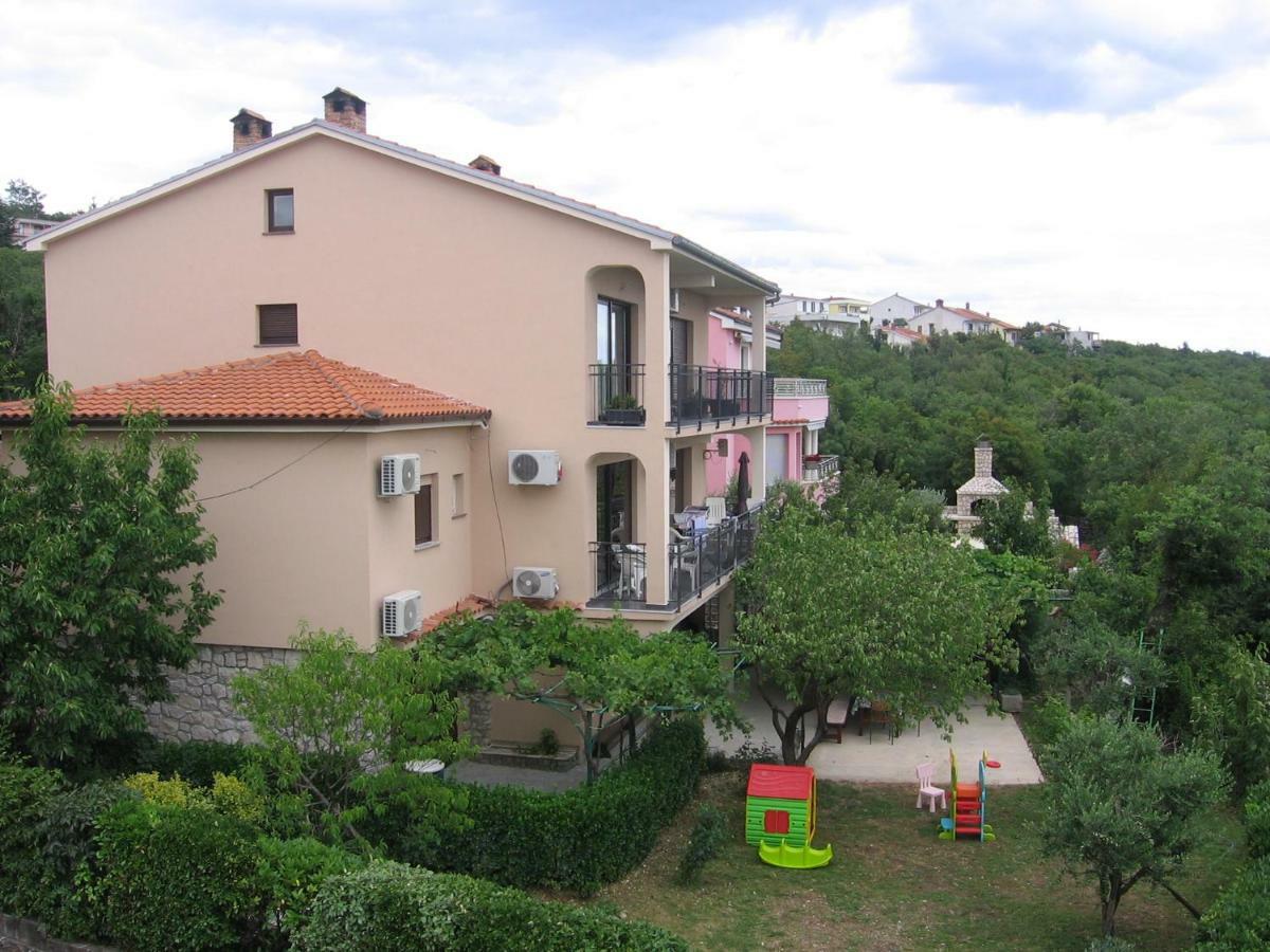 Apartman Valentic Apartment Jadranovo Exterior foto